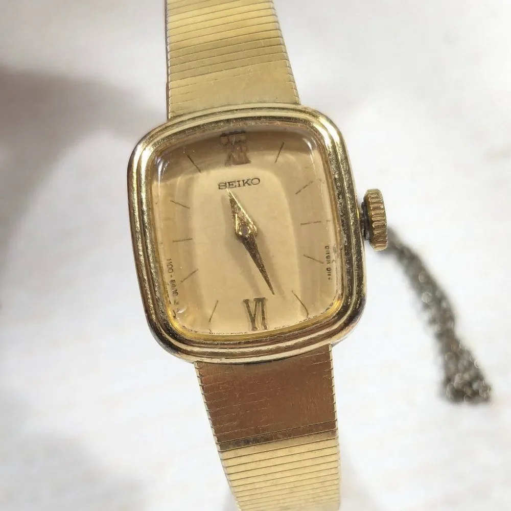 Vintage Seiko Watch Women Gold Tone square face 1100-5729 Manual Wind PARTS READ